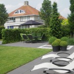 Moderne tuin met strakke lijnen